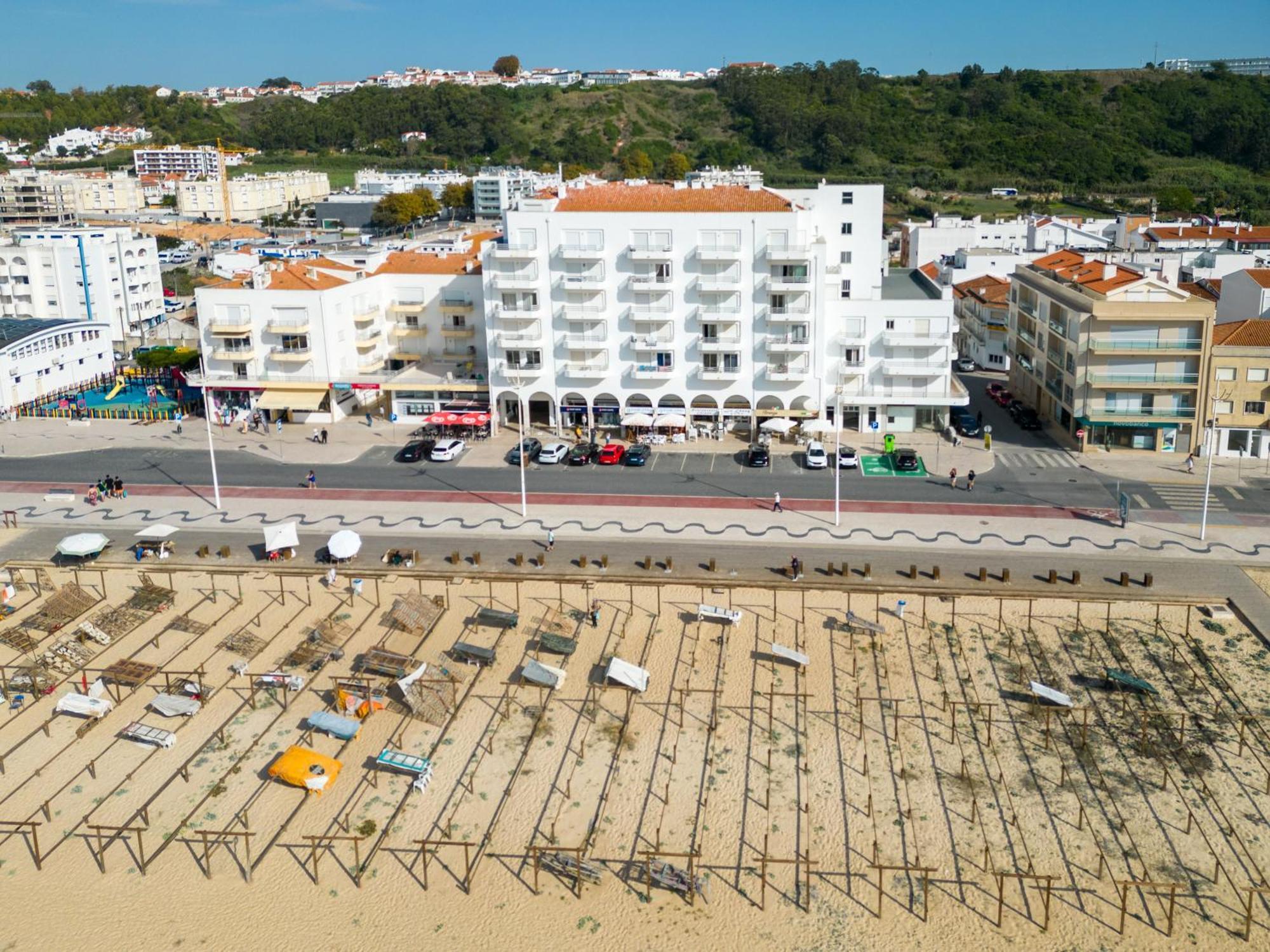 T2 Dina'S Place Nazaré Eksteriør billede